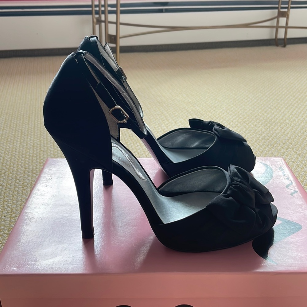 Black Nina heels